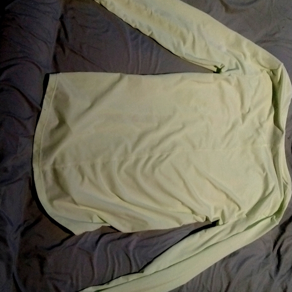 Nike athletic long sleeve - Picture 2 of 2